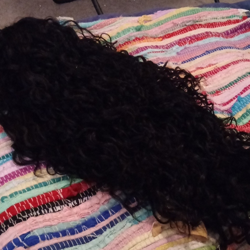 Extremely wavy front wig